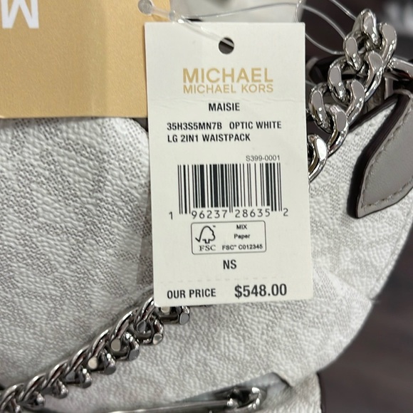 MICHAEL KORS
Maisie Large Logo 2-in-1 Sling Pack
Optic White/Silver
NWT - Picture 16 of 16